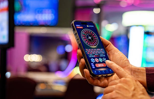 mamaslot mobile app showing deposit and withdrawal screens